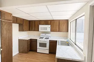 10330 Downey Ave, Downey, CA 90241 - Photo 9