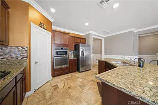 1070 Viscano Ct, Perris, CA 92571 - Photo 7