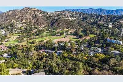3038 Cornwall Drive, Glendale, CA 91206 - Photo 15