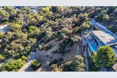 3038 Cornwall Drive, Glendale, CA 91206 - Photo 5