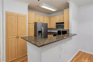 300 N El Molino Ave, Pasadena, CA 91101 - Photo 7