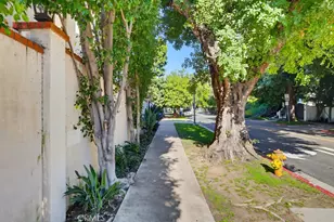1805 Outpost Dr, Los Angeles, CA 90068 - Photo 57