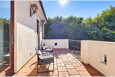 1805 Outpost Dr, Los Angeles, CA 90068 - Photo 43