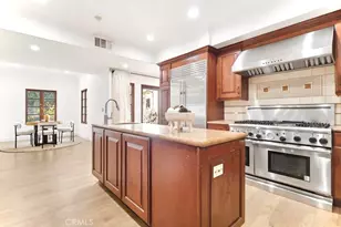1805 Outpost Dr, Los Angeles, CA 90068 - Photo 15