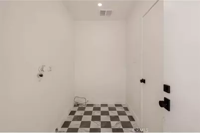 6246 Fallbrook, Los Angeles, CA 91367 - Photo 27