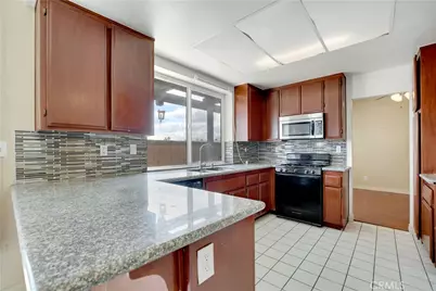 14527 Pony Trail Road, Victorville, CA 92392 - Photo 5