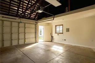 721 Palm Dr, Glendale, CA 91202 - Photo 31