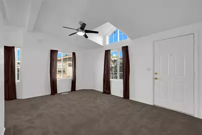 5200 Heil Avenue #28, Huntington Beach, CA 92649 - Photo 3