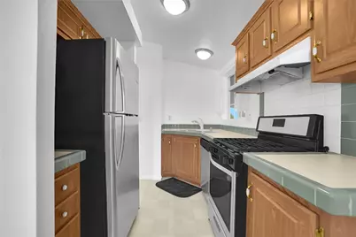 5200 Heil Avenue #28, Huntington Beach, CA 92649 - Photo 7