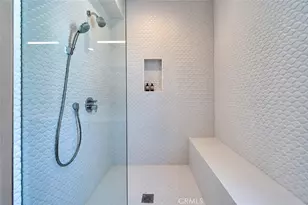 2925 S Cloverdale Ave, Los Angeles, CA 90016 - Photo 17