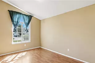 1210 W Cimarron, Rialto, CA 92377 - Photo 27