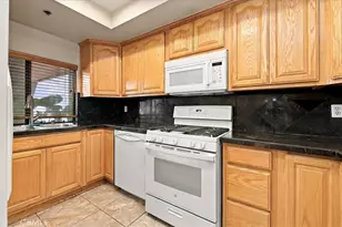 1310 E Orange Grove, Pasadena, CA 91104 - Photo 11