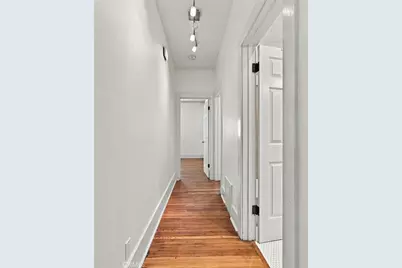 846 N Harvard Boulevard, Los Angeles, CA 90029 - Photo 11