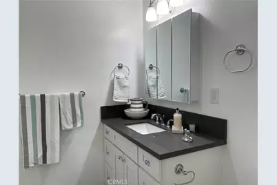 18724 Chase, Northridge, CA 91324 - Photo 7