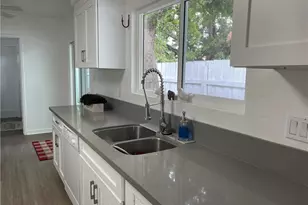 18724 Chase, Northridge, CA 91324 - Photo 3
