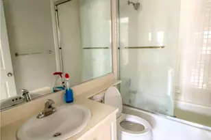 533 W Summerfield Cir, Anaheim, CA 92802 - Photo 15