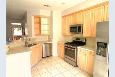 533 W Summerfield Circle, Anaheim, CA 92802 - Photo 7