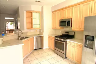 533 W Summerfield Cir, Anaheim, CA 92802 - Photo 7