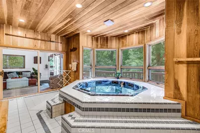 27945 Lakes Edge, Lake Arrowhead, CA 92352 - Photo 9