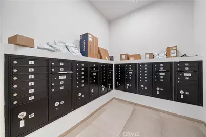 709 E Walnut Street #215, Pasadena, CA 91101 - Photo 13