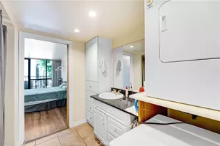 10966 Rochester Ave, Los Angeles, CA 90024 - Photo 11