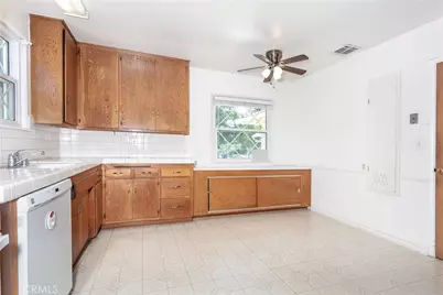 10436 Columbus Avenue, Mission Hills (San Fernando), CA 91345 - Photo 3