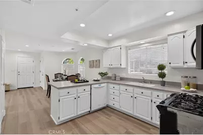 300 W Laurel Avenue, Sierra Madre, CA 91024 - Photo 17
