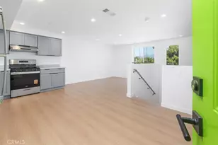 176 N Catalina Ave, Pasadena, CA 91106 - Photo 3