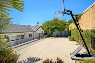 334 Hill, Monrovia, CA 91016 - Photo 23