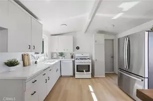 1049 E Walnut Creek Pkwy, West Covina, CA 91790 - Photo 15