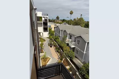 176 N Catalina Ave #402, Pasadena, CA 91106 - Photo 17
