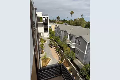 176 N Catalina Ave #405, Pasadena, CA 91106 - Photo 17