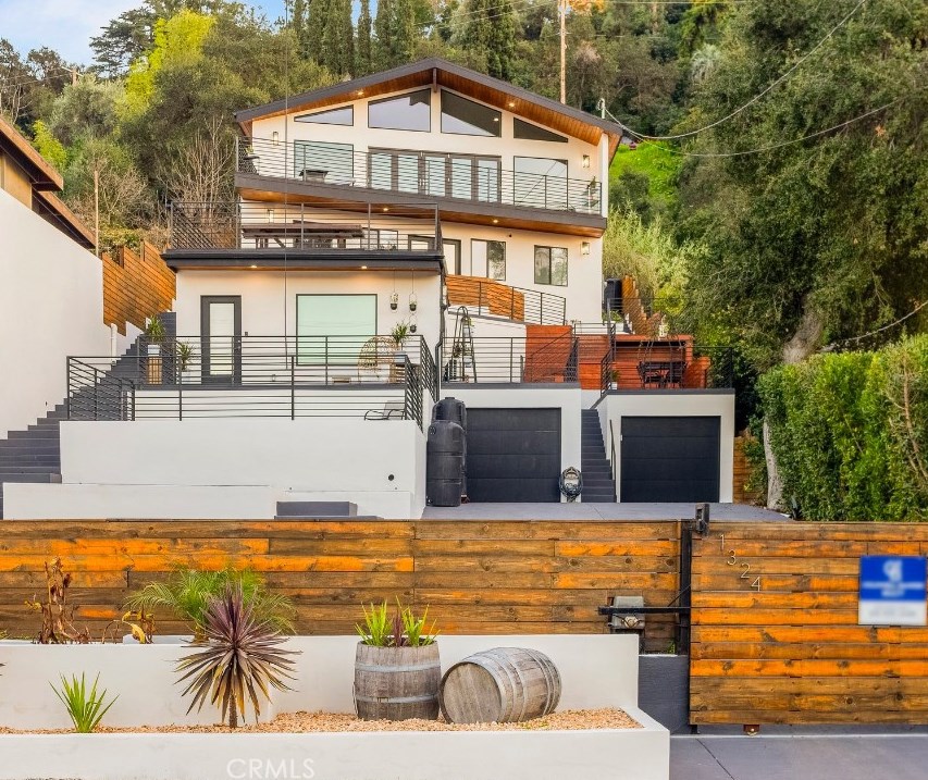 1324 Oak Grove Dr, Los Angeles CA  90041-3116 exterior