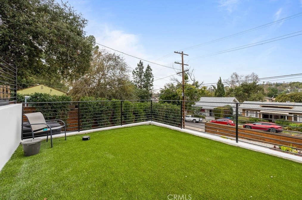 1324 Oak Grove Dr, Los Angeles CA  90041-3116 exterior