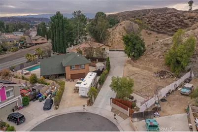 20643 Calhaven Drive, Saugus, CA 91390 - Photo 33