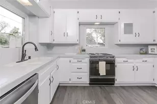 233 N Sparks St, Burbank, CA 91506 - Photo 23