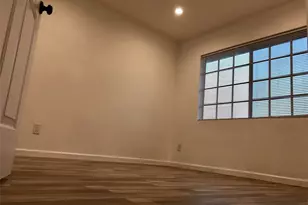 14253 Gilmore St, Van Nuys, CA 91401 - Photo 11