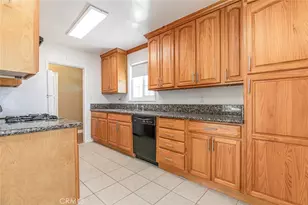 10347 Newhome Ave, Sunland, CA 91040 - Photo 9