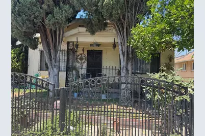 7223 Holmes Avenue, Los Angeles, CA 90001 - Photo 1