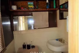 7223 Holmes Ave, Los Angeles, CA 90001 - Photo 15