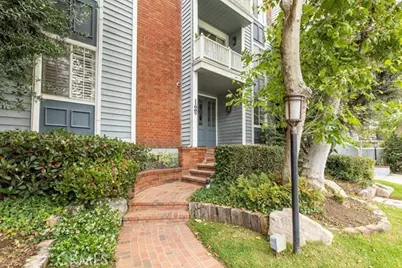 11667 Gorham Avenue #306, Los Angeles, CA 90049 - Photo 3