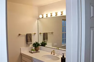 11667 Gorham Ave, Los Angeles, CA 90049 - Photo 27