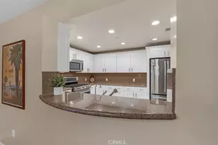 305 Arnaz Dr, Los Angeles, CA 90048 - Photo 11