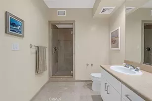 305 Arnaz Dr, Los Angeles, CA 90048 - Photo 23