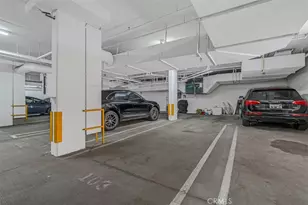 305 Arnaz Dr, Los Angeles, CA 90048 - Photo 27