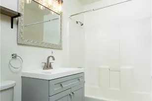 10161 Foothill Blvd, Sylmar, CA 91342 - Photo 23