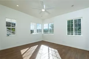 10161 Foothill Blvd, Sylmar, CA 91342 - Photo 21