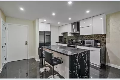 12720 Burbank Boulevard #118, Valley Village, CA 91607 - Photo 3