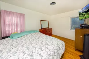 10425 Rainier St, Los Angeles, CA 91352 - Photo 13