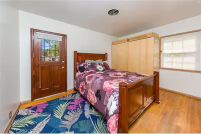 10425 Rainier Street, Los Angeles, CA 91352 - Photo 3